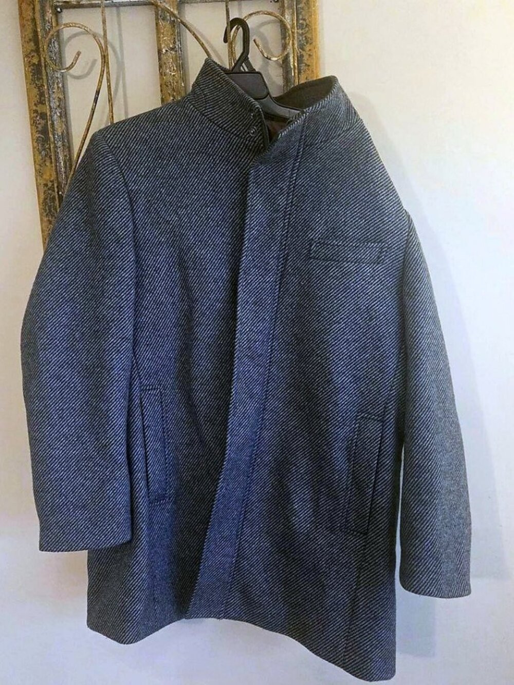 Hart Schaffner Marx Men's Gray Herringbone Overcoat Stand Collar Size L